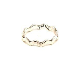 Pandora Zigzag Band Ring
